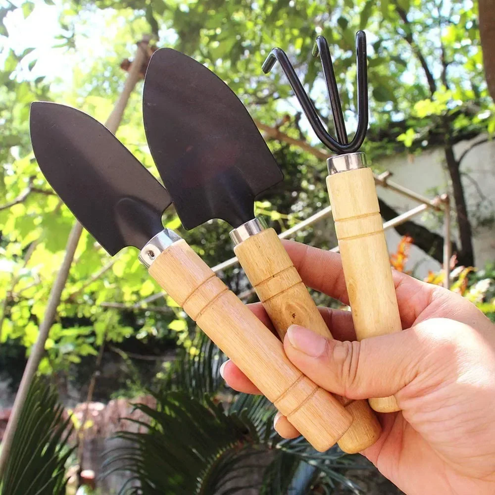 Gardening Tools Shop - مجموعة أدوات حدائق صغيرة مكونة من