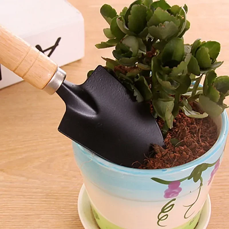 مجموعة أدوات حدائق صغيرة مكونة - مراجعة Gardening Tools Shop وسعره